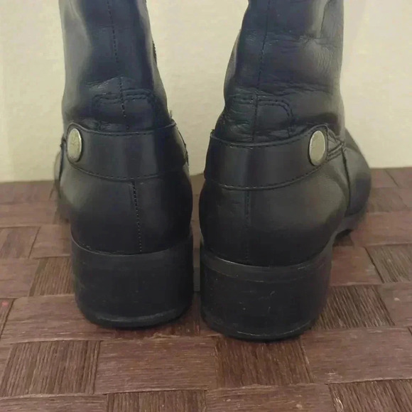 Etienne Aigner size 6 knee-high boots - Picture 4 of 6